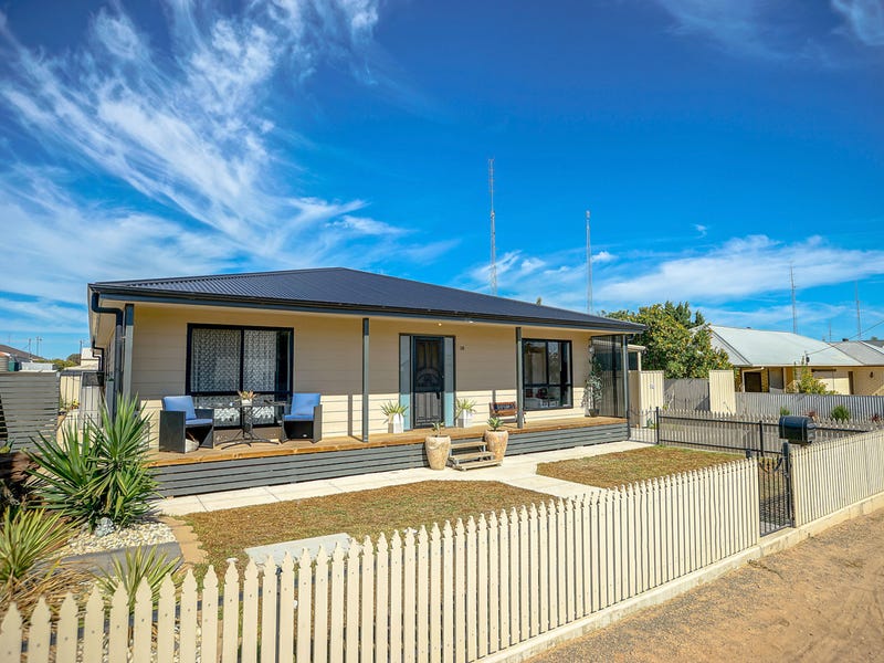 38 Kadina Road, Wallaroo, SA 5556