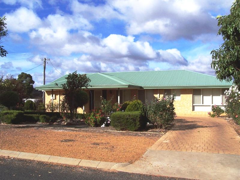 Property 105768508, Kojonup, WA 6395 Property Details