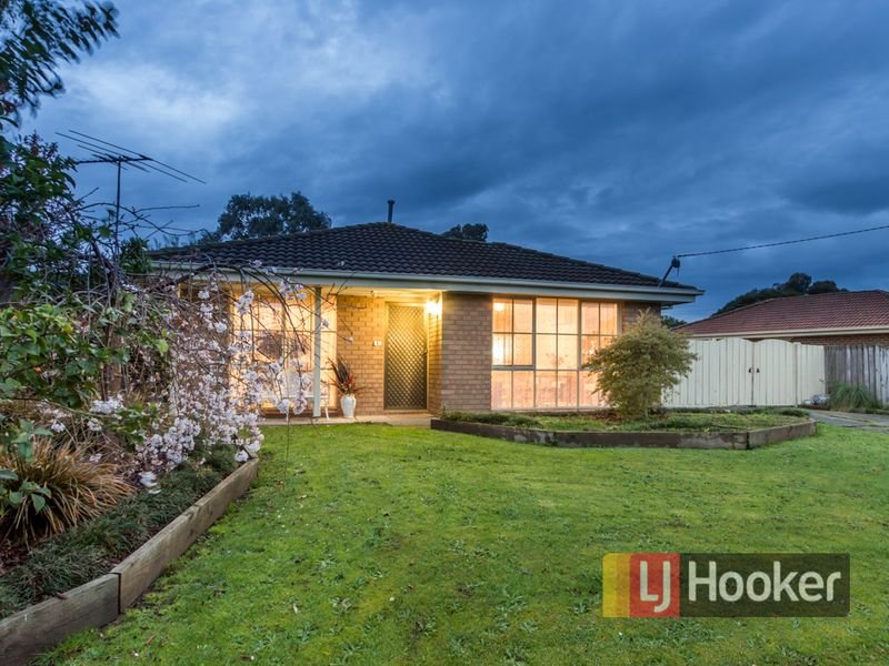 67 Simon Drive, Pakenham, Vic 3810 Property Details