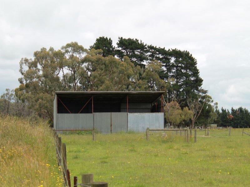 565 DARNUM SHADY CREEK RD, Darnum, Vic 3822 Property Details