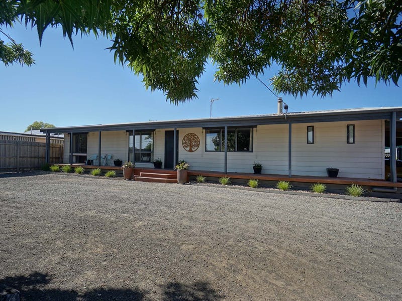 46 Smeaton Road, Clunes, Vic 3370 Property Details