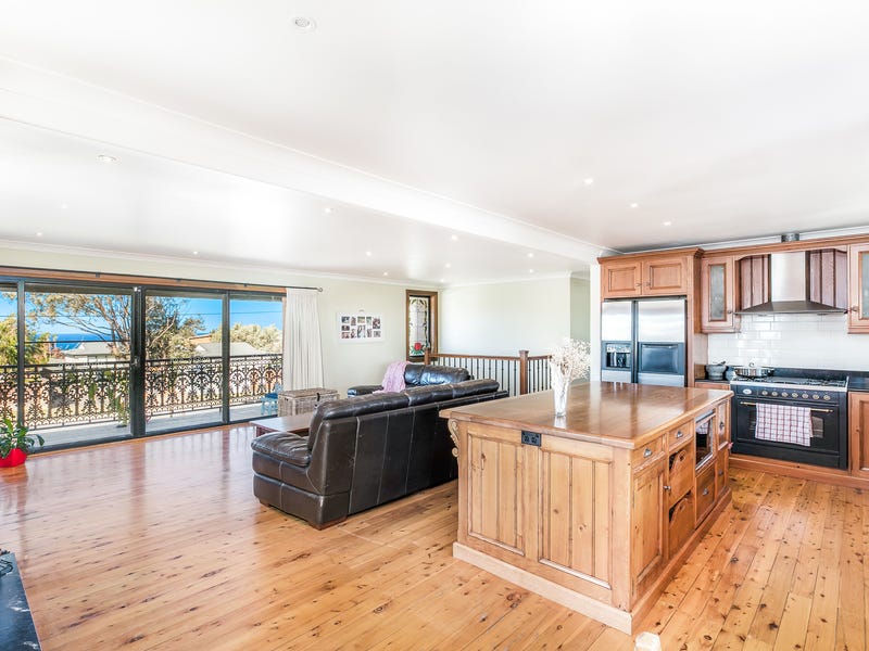 63 Eric Street, Bundeena, NSW 2230 Property Details