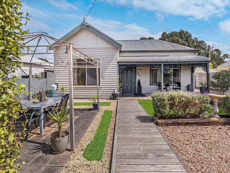 29 Street, Hamilton, VIC 3300