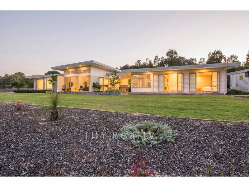 4 Sunrise Close, Eagle Bay, WA 6281