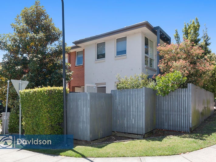 2 Wenton Road, Holsworthy, NSW 2173 Property Details