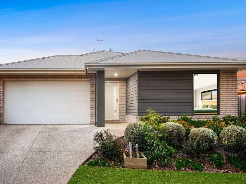 17 Carter Road, Armstrong Creek, VIC 3217