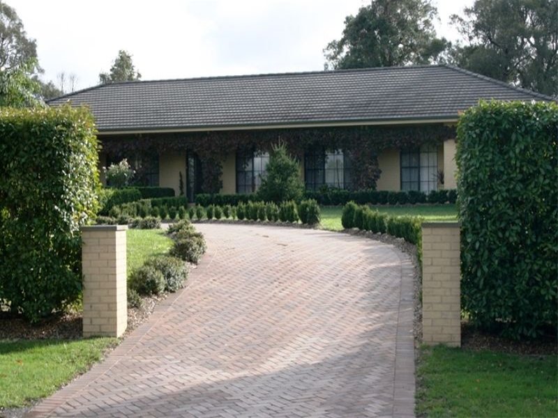 48 Highland Drive, Bowral, NSW 2576 Property Details