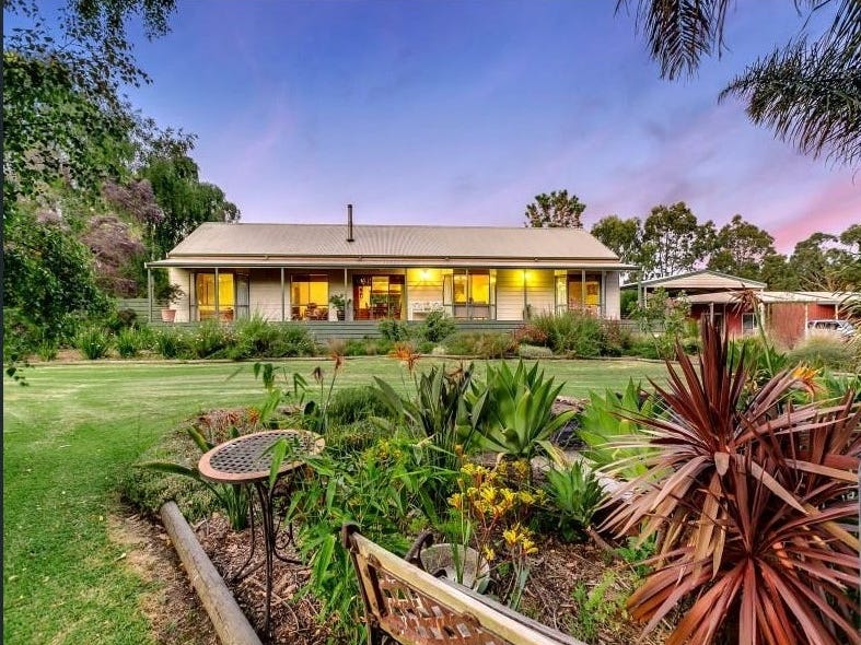 98 Bungower Road, Somerville, Vic 3912