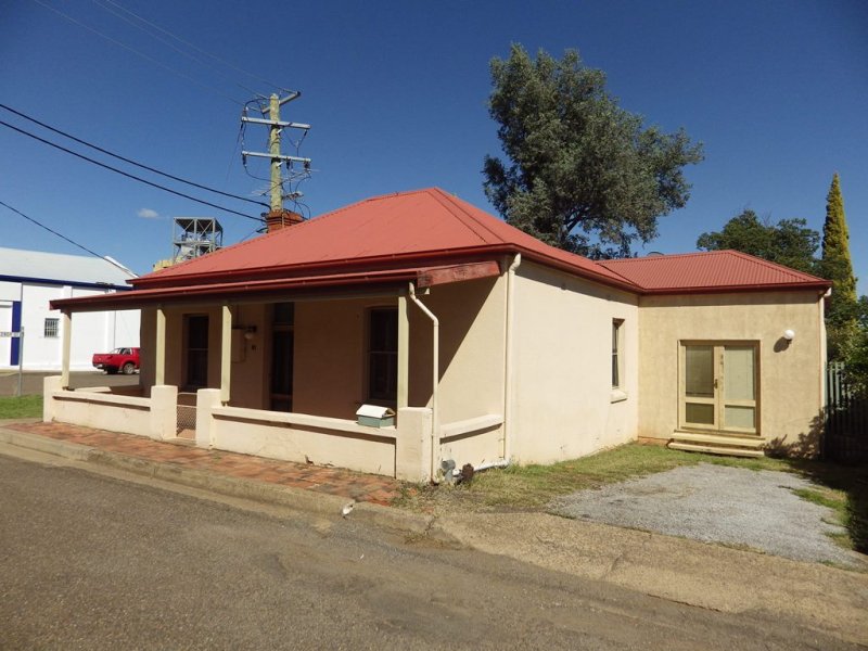 81 Griffin Avenue, Tamworth, NSW 2340 Property Details