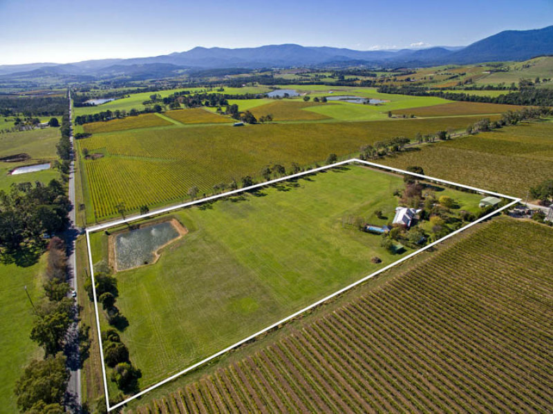 19 Maddens Lane, Gruyere, VIC 3770