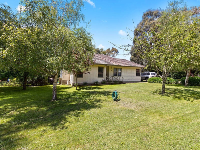 18 Urquhart Street, Gordon, Vic 3345 - Property Details