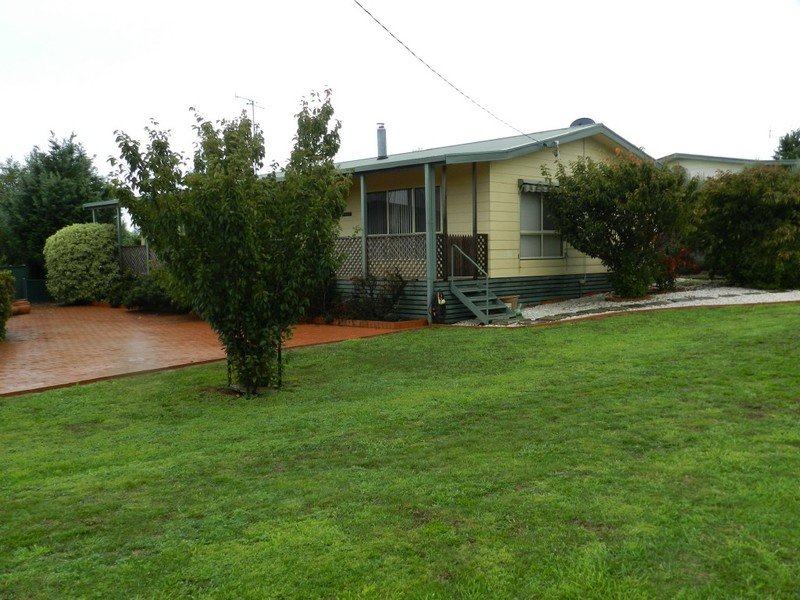14 Willis Street, Crookwell, NSW 2583 Property Details