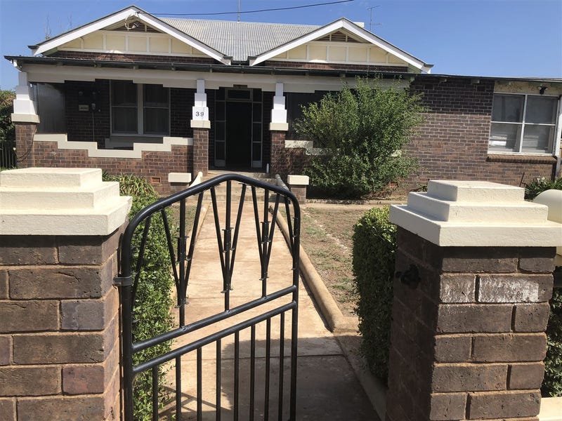 39 Park Street, West Wyalong, NSW 2671