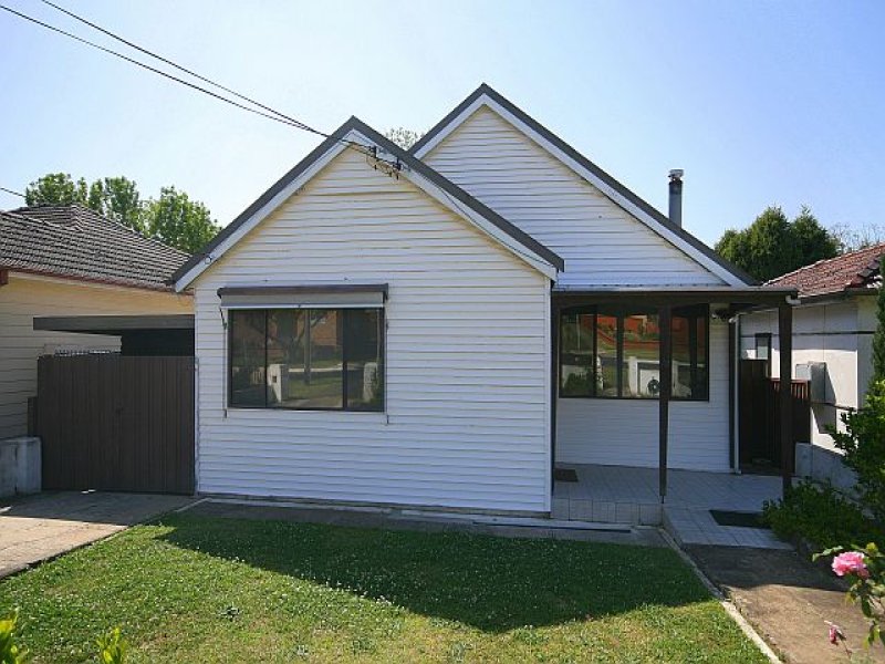 16 Adeline Street, Bass Hill, NSW 2197