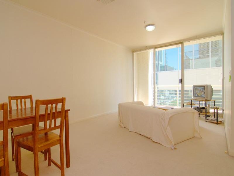 1002/350 La Trobe Street, Melbourne, Vic 3000 Property Details