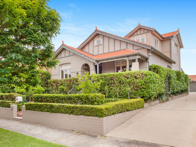 3 Lenore Street, Russell Lea, NSW 2046