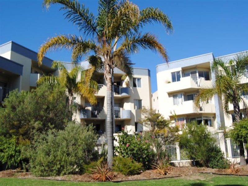 2/11 McAtee Court, Fremantle, WA 6160 Property Details