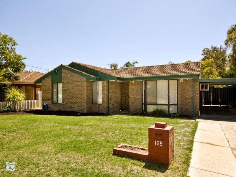 135 Osprey Drive, Yangebup, WA 6164 Property Details