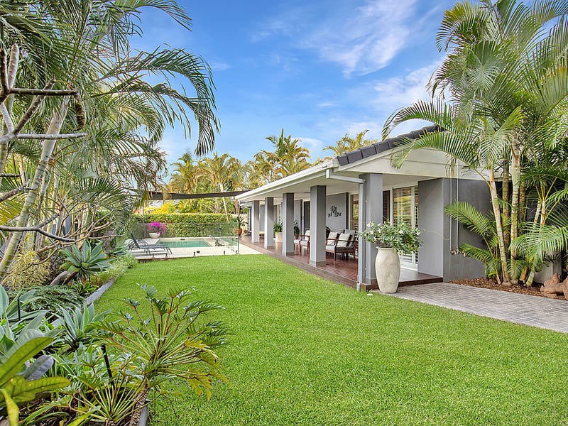 80 Barrier Reef Drive, Mermaid Waters, QLD 4218