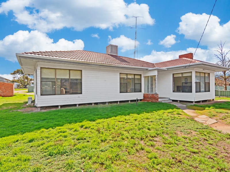 2830 Hughes Street, Ouyen, VIC 3490
