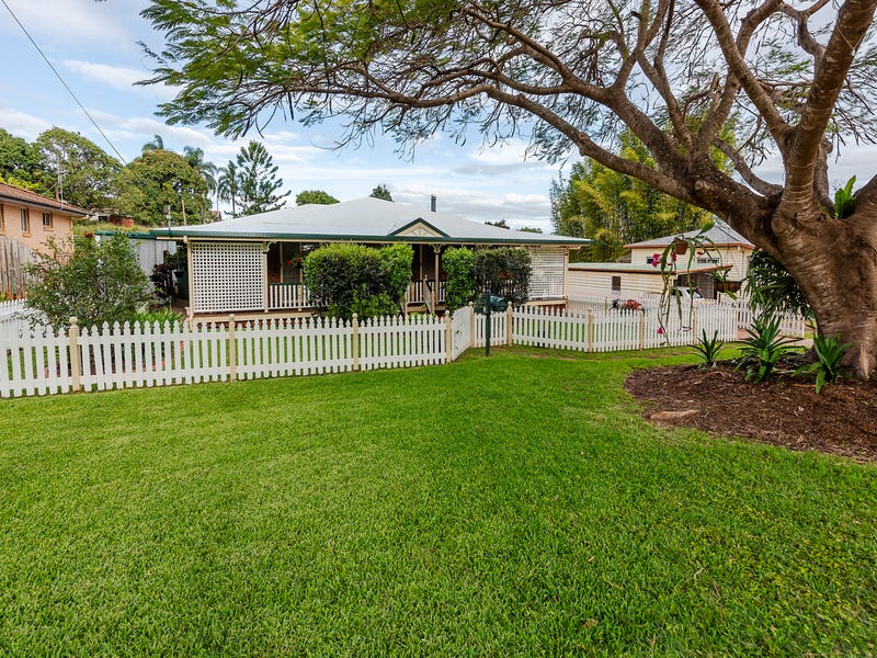 5 ELIZABETH STREET, Childers, Qld 4660 Property Details