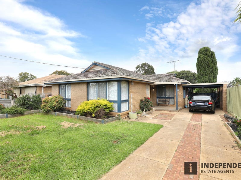 80 Hume avenue, Melton South, Vic 3338 House for Sale