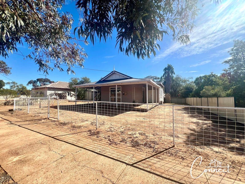 10 Forward street, Goomalling, WA 6460 Property Details