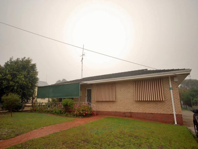 36 Campbell Street, Wickepin, WA 6370
