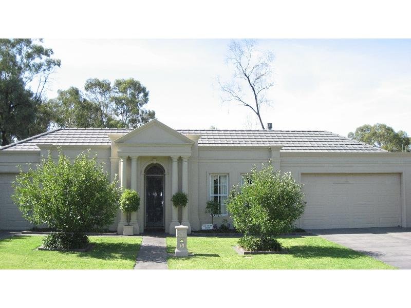 13 Vincent Drive, Kennington, VIC 3550
