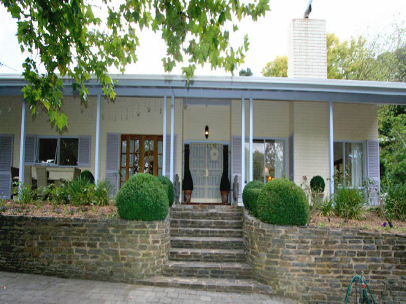 10 Bradshaw Avenue, Crafers, SA 5152 Property Details