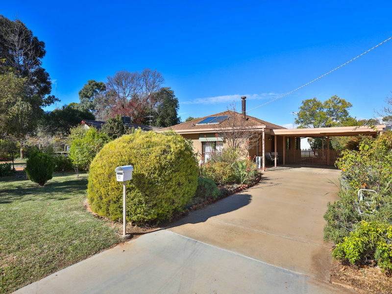 12 Richardson Avenue, Red Cliffs, VIC 3496