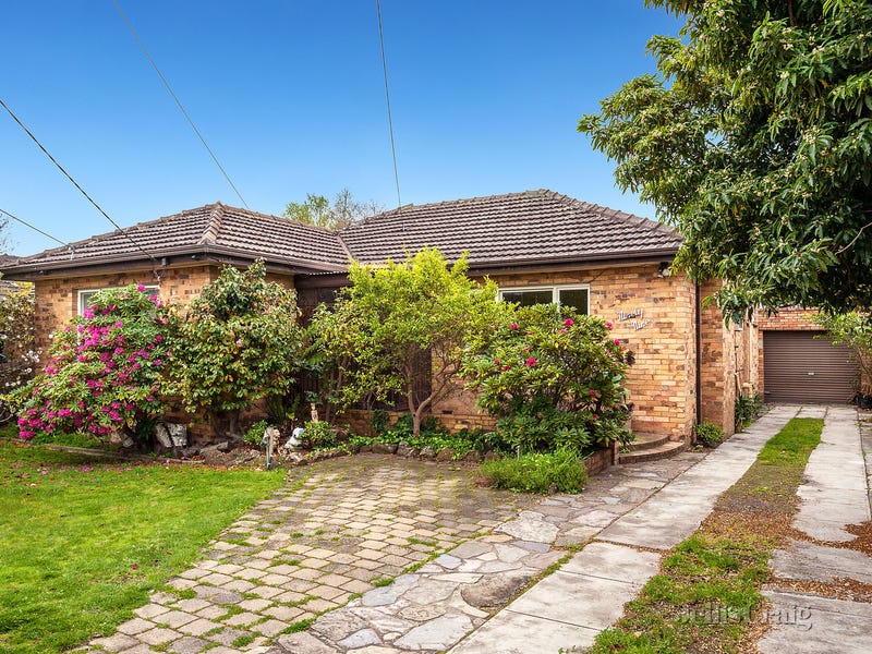 99 Deakin Street, Bentleigh East, VIC