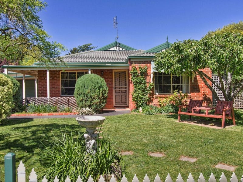 30 Davy Street, Woodend, VIC 3442