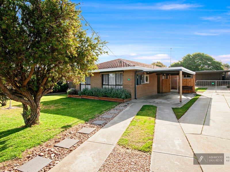 12 Dahlsen Cres, Bairnsdale, Vic 3875 House for Sale