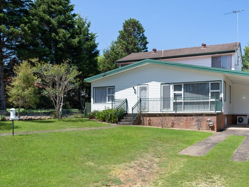 11 Dixon Road, Blaxland, NSW 2774 Property Details