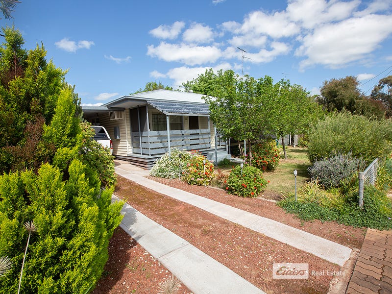 28 SUMMERS ROAD, Padthaway, SA 5271 Property Details