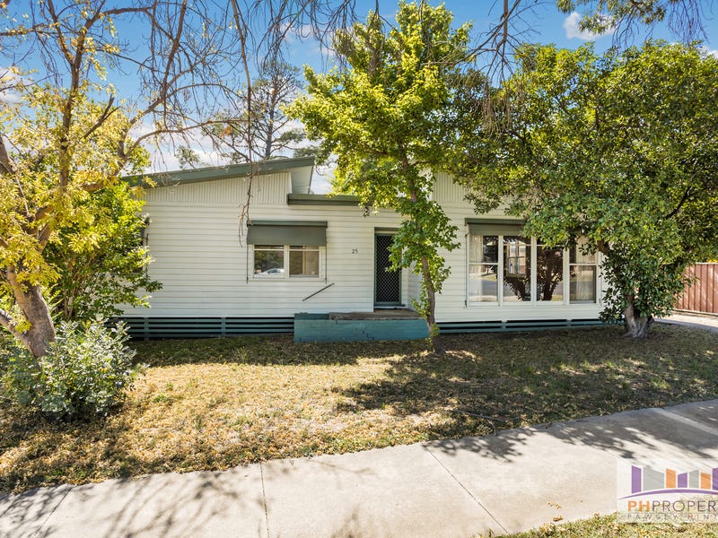 25 Bay Street, Golden Square, VIC 3555