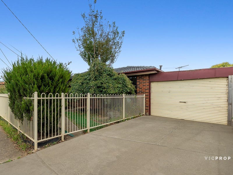 42 Russell Street, Werribee, Vic 3030 - House for Sale - realestate.com.au