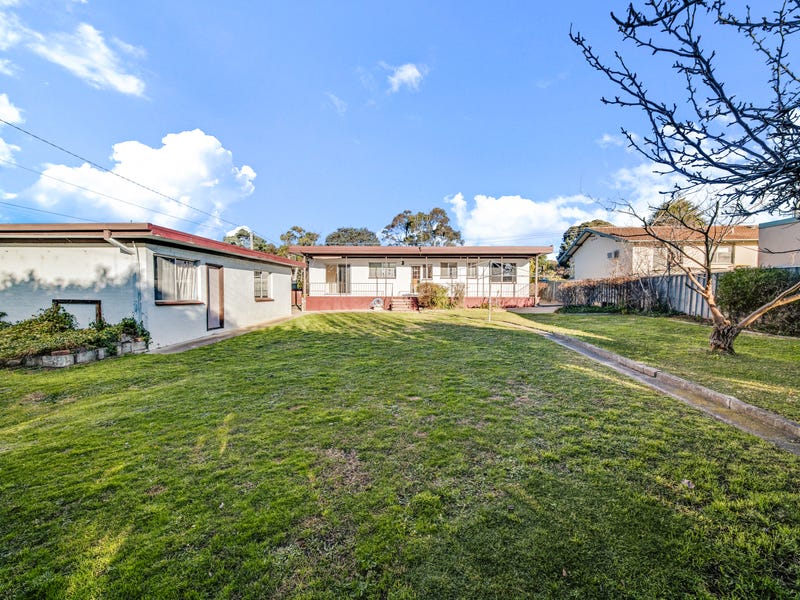 12 Mawson Drive, Mawson, ACT 2607 Property Details