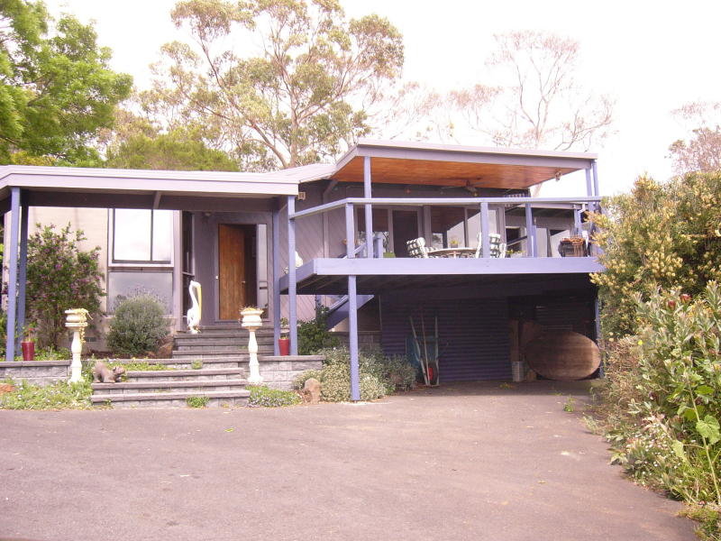 17 Flinders Street, McCrae, Vic 3938 Property Details