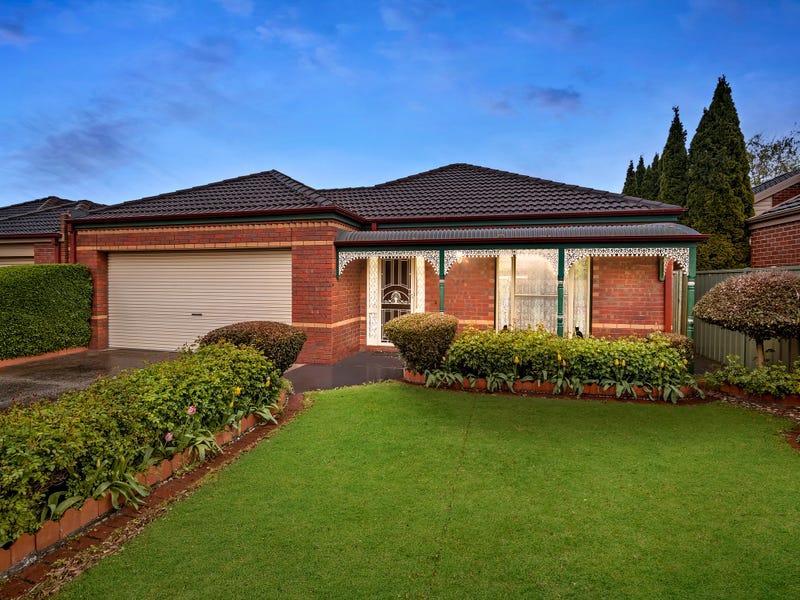 8 Garden Court, Lake Gardens, VIC 3355