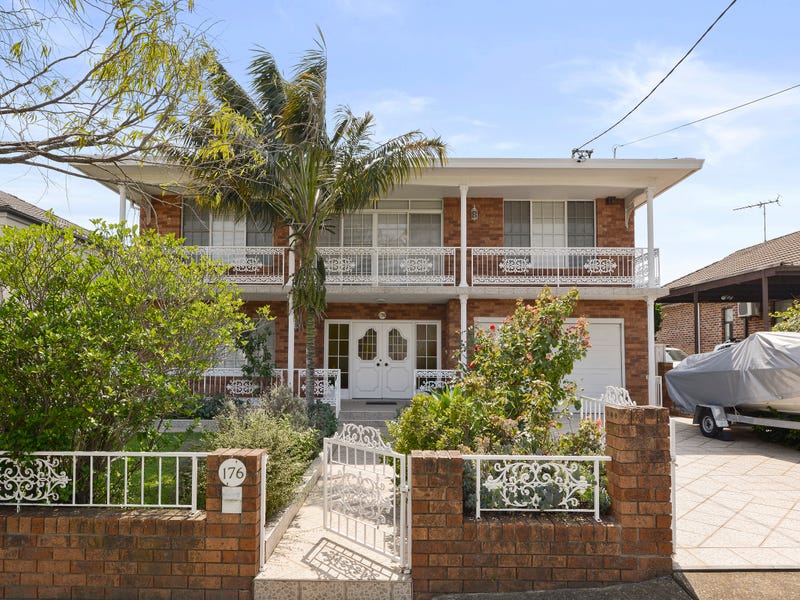 176 Carrington Avenue, Hurstville, NSW 2220 House for Sale