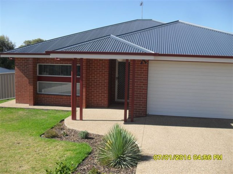 16 Murphy Place, Tumut, NSW 2720