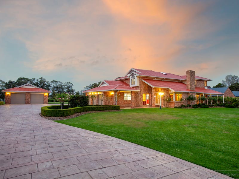 10 Forsythe Parade, Black Hill, NSW 2322