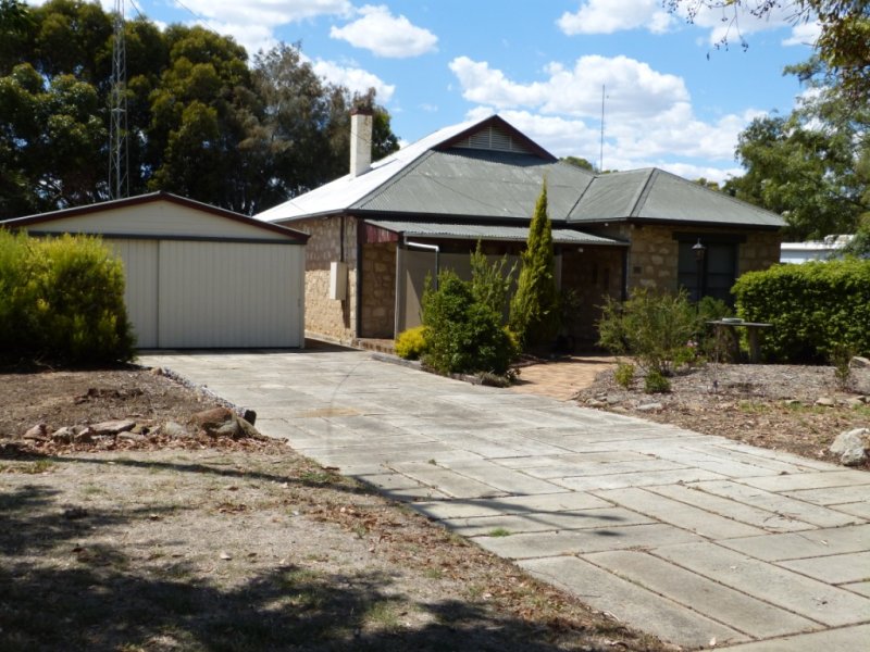 9 Peake Terrace, Coonalpyn, SA 5265 Property Details