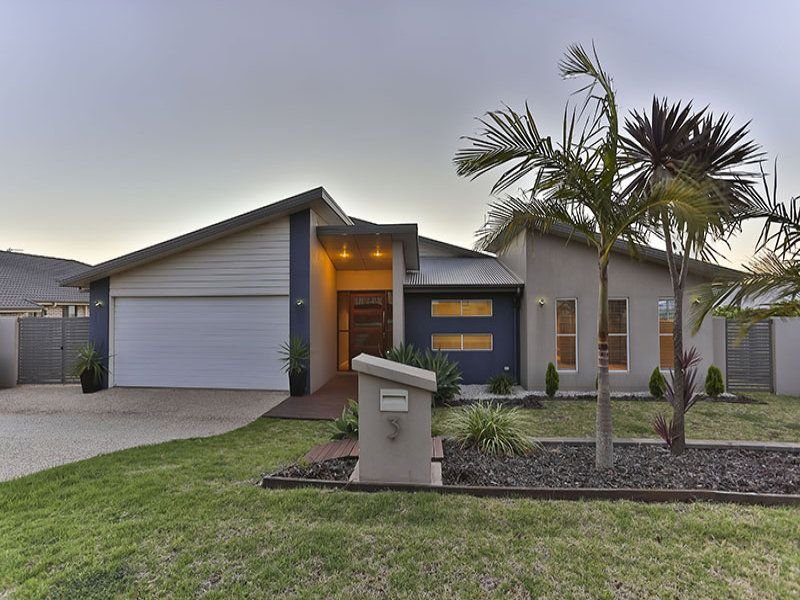 3 Alexander Avenue, Highfields, QLD 4352