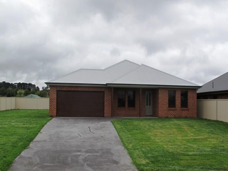 28 Unwin Street, Millthorpe, NSW 2798