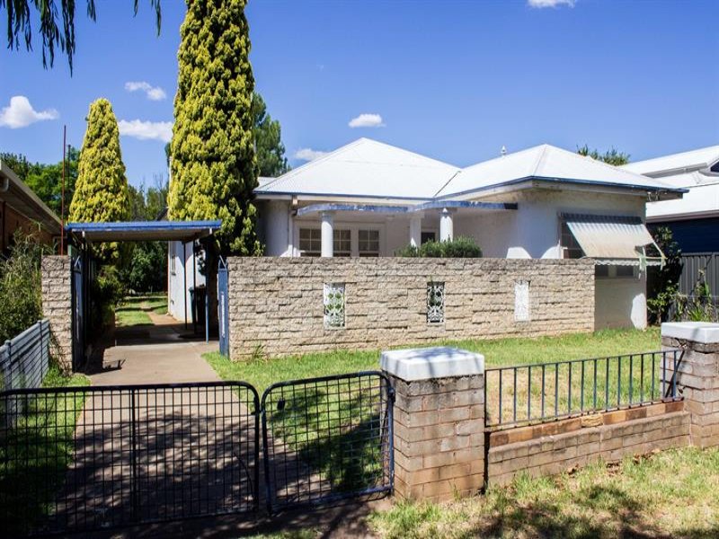 80 Sterling St, Dubbo, NSW 2830 Property Details