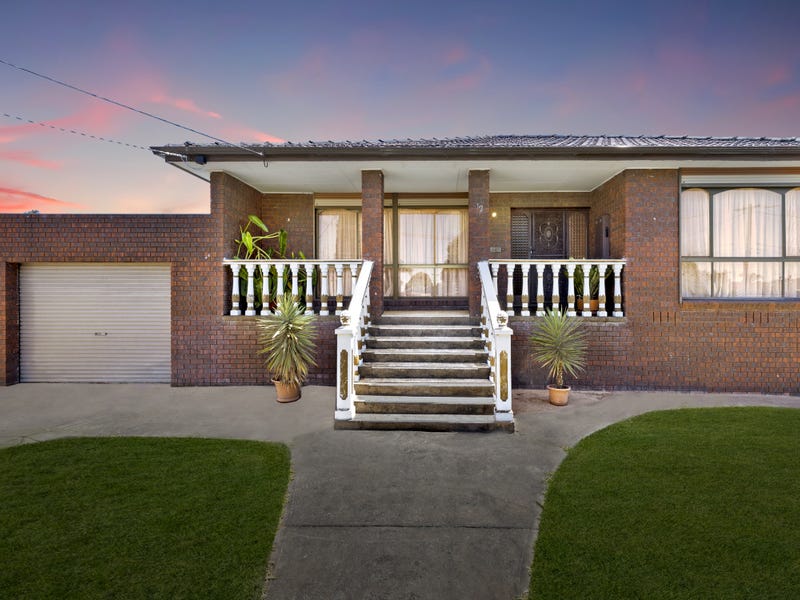 12 Uplands Place, Thomastown, Vic 3074 - Property Details