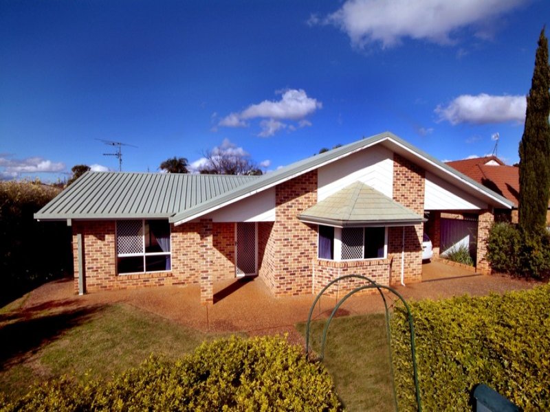 16 Anita Drive, Kearneys Spring, Qld 4350